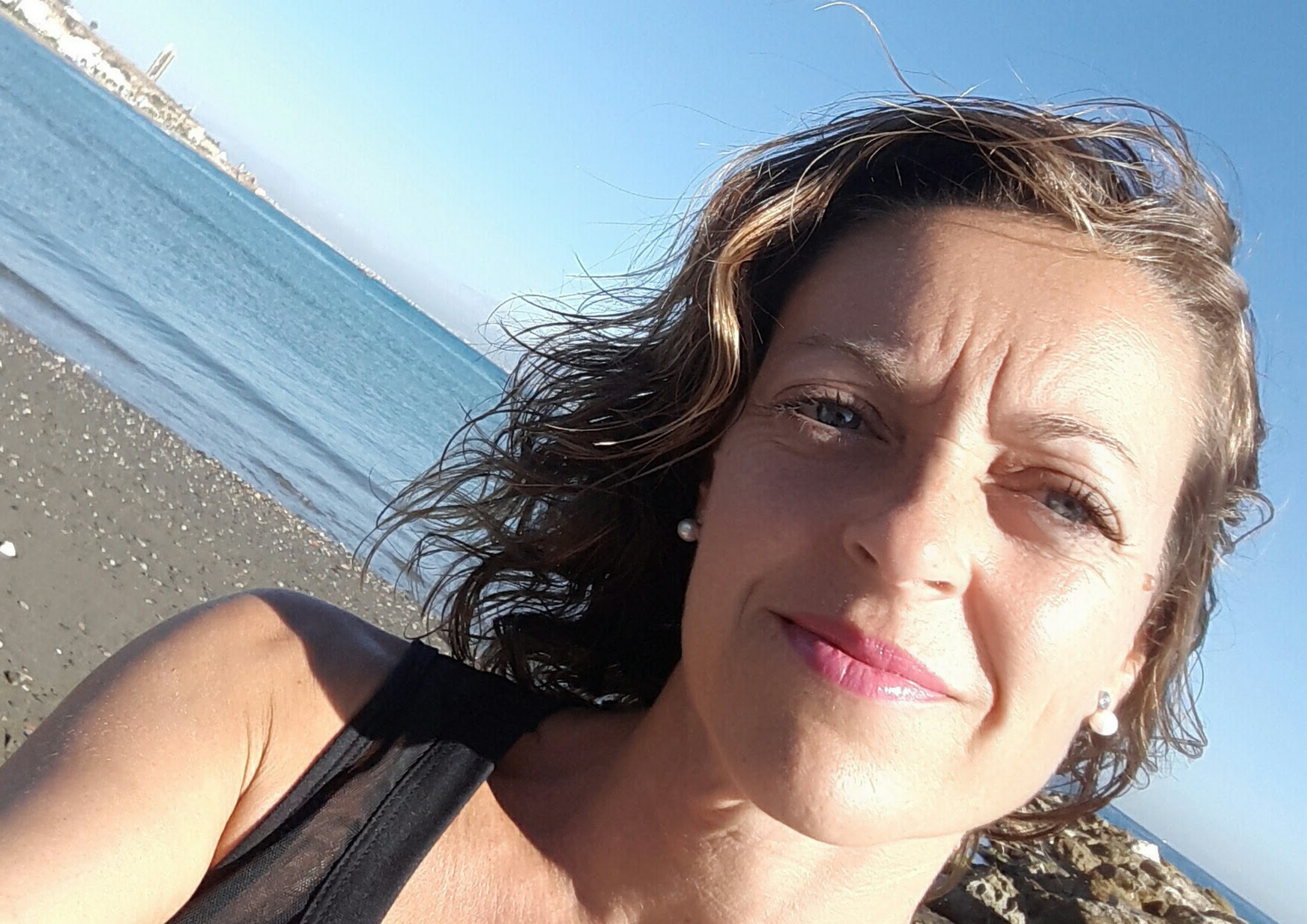 NURIA FERRE - CONTACTO - b d ee b ad d b aed e ea scaled